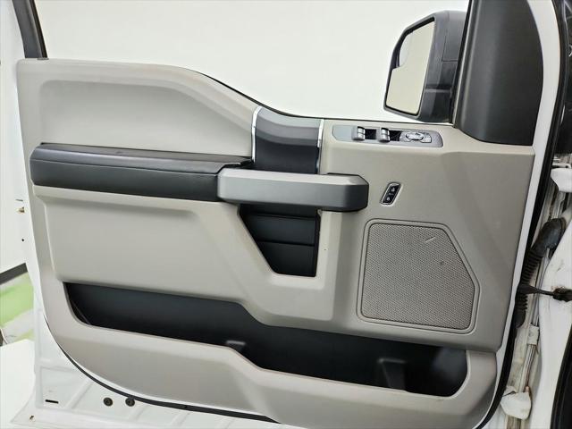 Photo of 2016 White Ford F-150