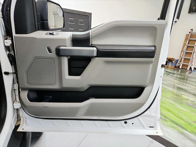 Photo of 2016 White Ford F-150