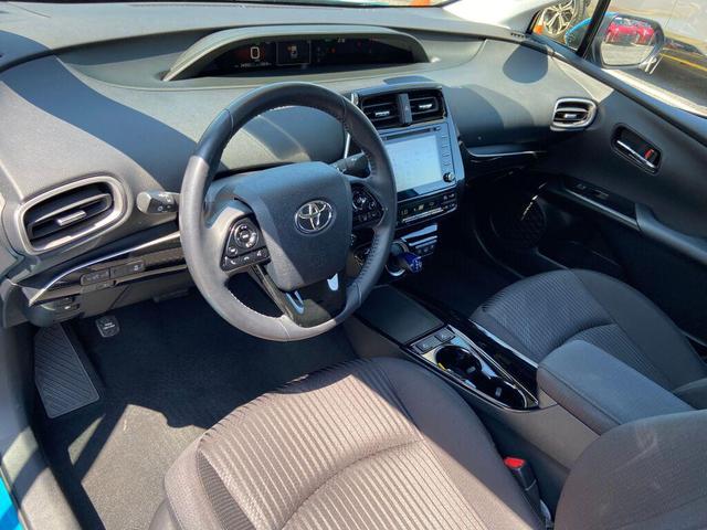 Photo of 2022 Blue Magnetism Toyota Prius Prime