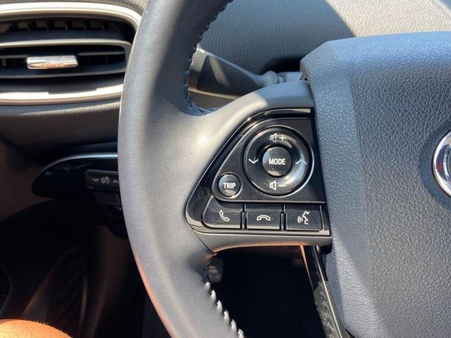 Photo of 2022 Blue Magnetism Toyota Prius Prime