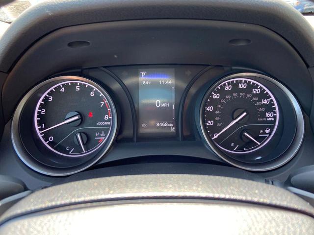 Photo of 2021 Super White Toyota Camry