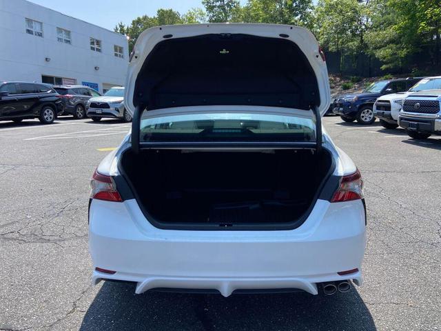 Photo of 2021 Super White Toyota Camry