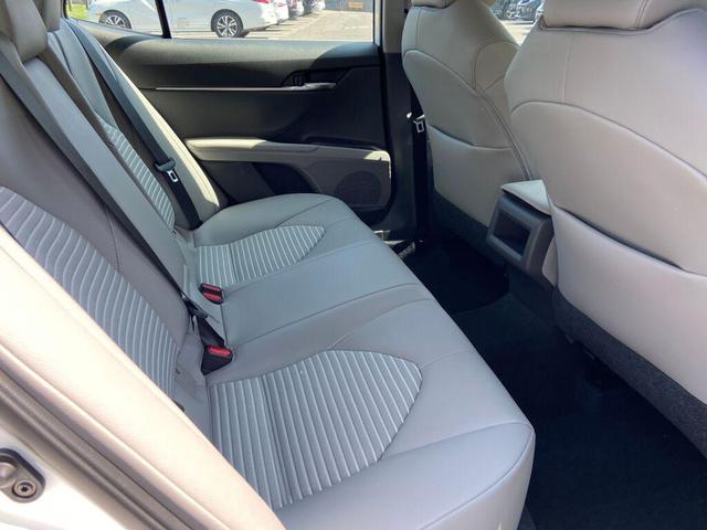 Photo of 2021 Super White Toyota Camry