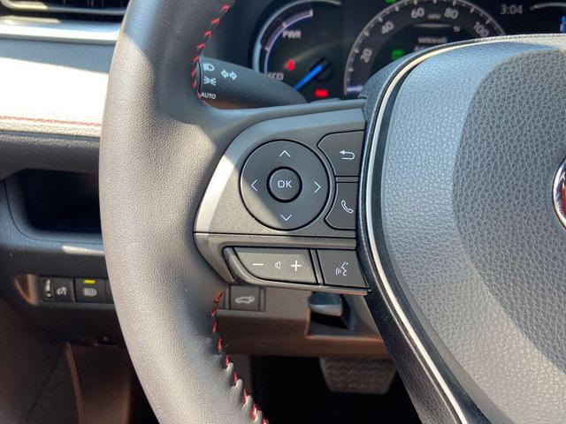 Photo of 2022 Silver Sky Metallic/Midnight Black Metallic Toyota RAV4 Prime