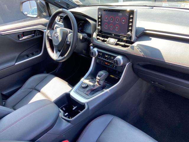 Photo of 2022 Silver Sky Metallic/Midnight Black Metallic Toyota RAV4 Prime