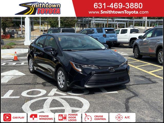 Photo of 2025 Black Toyota Corolla
