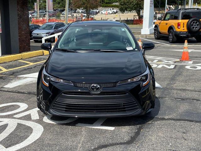 Photo of 2025 Black Toyota Corolla