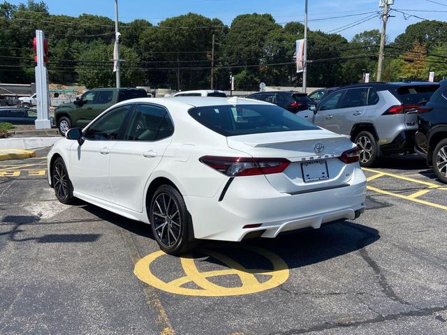 Photo of 2022 White Toyota Camry
