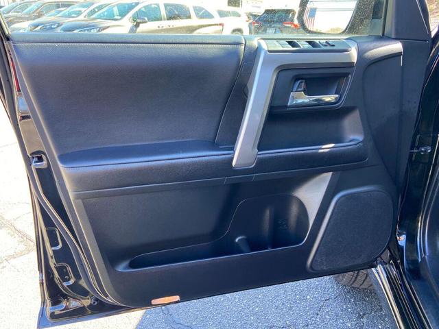Photo of 2022 Midnight Black Metallic Toyota 4Runner