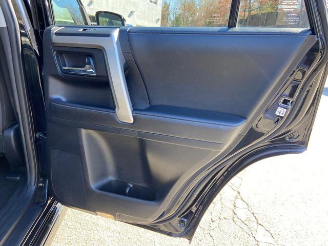 Photo of 2022 Midnight Black Metallic Toyota 4Runner