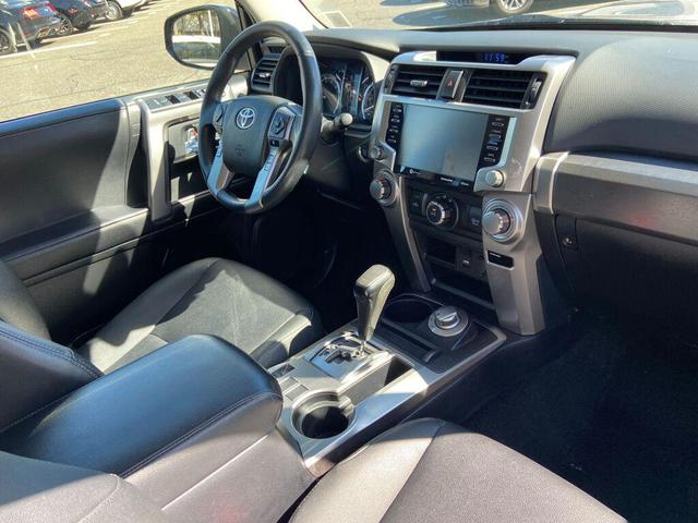 Photo of 2022 Midnight Black Metallic Toyota 4Runner