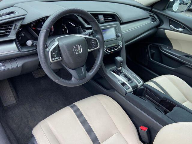Photo of 2017 White Honda Civic
