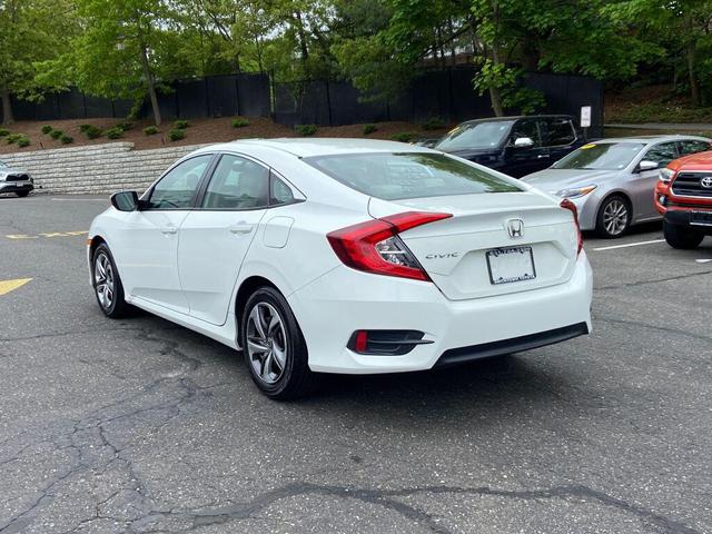 Photo of 2017 White Honda Civic