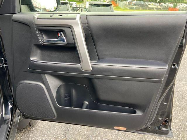 Photo of 2024 Midnight Black Metallic Toyota 4Runner