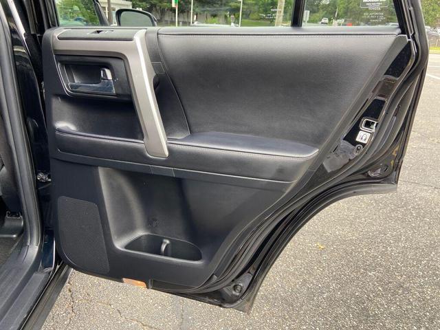 Photo of 2024 Midnight Black Metallic Toyota 4Runner