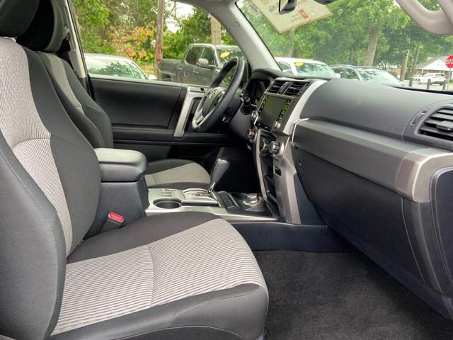 Photo of 2024 Midnight Black Metallic Toyota 4Runner