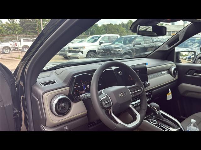 Photo of 2025 Black Chevrolet Colorado