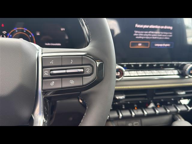 Photo of 2025 Black Chevrolet Colorado