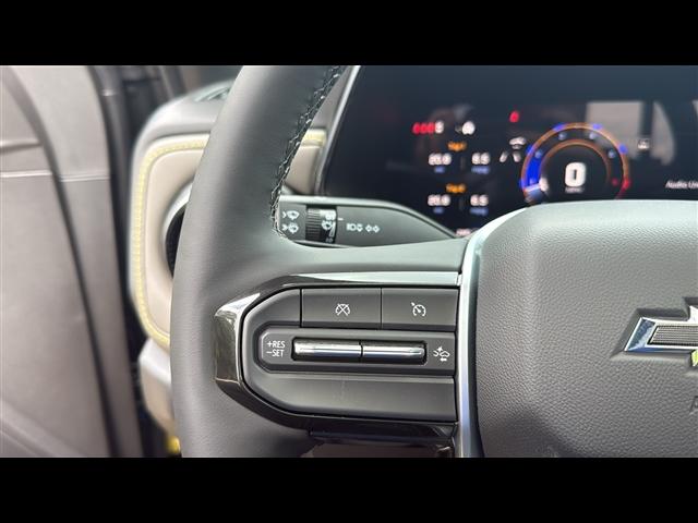 Photo of 2025 Black Chevrolet Colorado