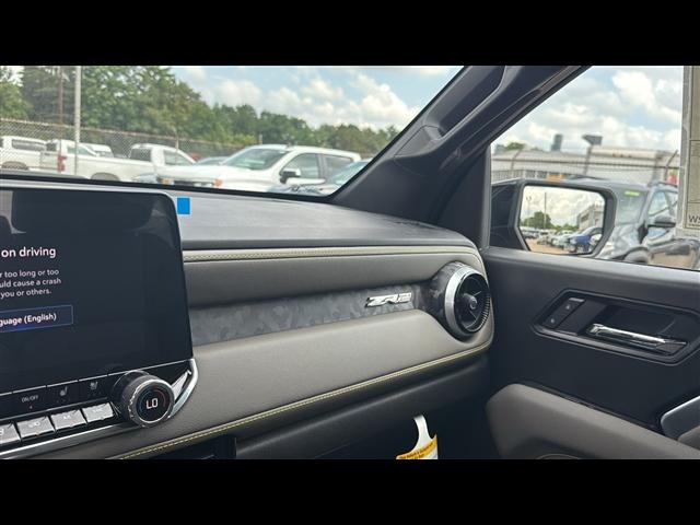 Photo of 2025 Black Chevrolet Colorado