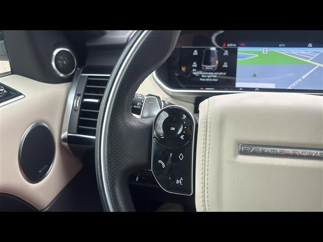 Photo of 2021 White Land Rover Range Rover Sport