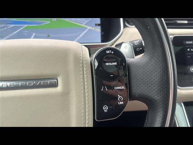 Photo of 2021 White Land Rover Range Rover Sport