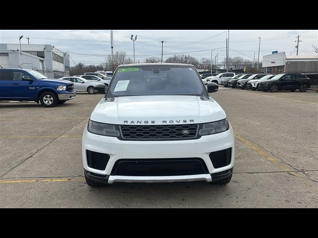 Photo of 2021 White Land Rover Range Rover Sport