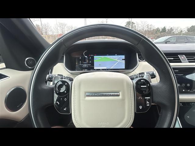Photo of 2021 White Land Rover Range Rover Sport