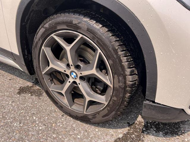 Photo of 2018 White Metallic BMW X1