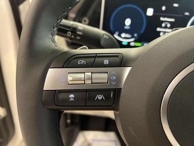 Photo of 2025 Creamy White Pearl Hyundai TUCSON Plug-In Hybrid