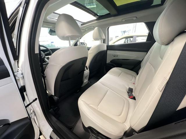 Photo of 2025 Creamy White Pearl Hyundai TUCSON Plug-In Hybrid