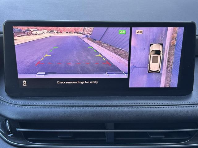 Photo of 2024 Majestic White INFINITI QX60