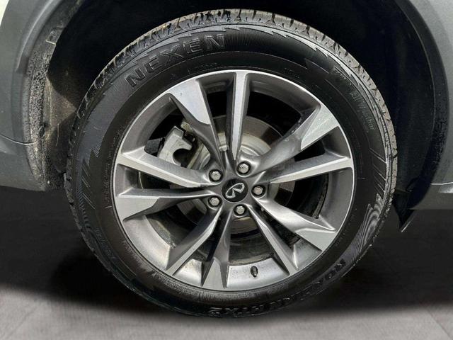 Photo of 2024 Majestic White INFINITI QX60