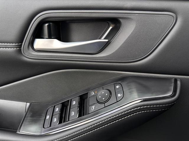 Photo of 2026 Boulder Gray Pearl Nissan Rogue
