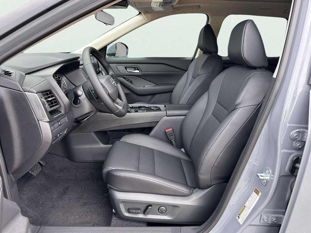 Photo of 2026 Boulder Gray Pearl Nissan Rogue