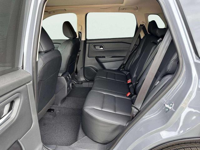 Photo of 2026 Boulder Gray Pearl Nissan Rogue