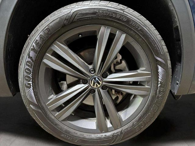Photo of 2021 Tourmaline Blue Metallic Volkswagen Atlas