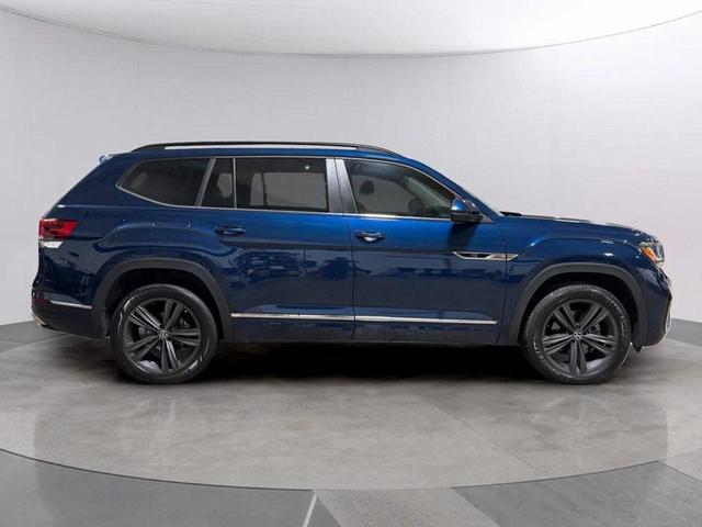 Photo of 2021 Tourmaline Blue Metallic Volkswagen Atlas