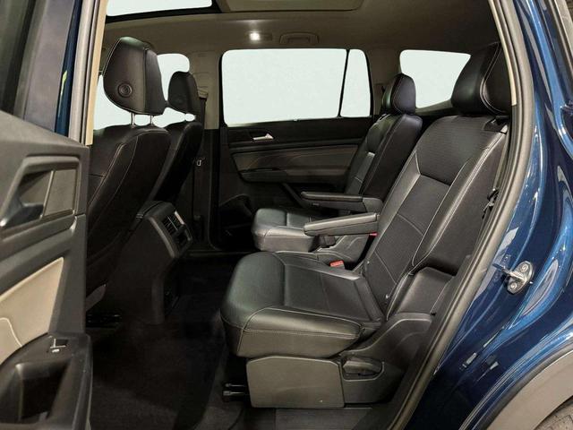 Photo of 2021 Tourmaline Blue Metallic Volkswagen Atlas