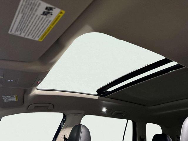 Photo of 2021 Tourmaline Blue Metallic Volkswagen Atlas