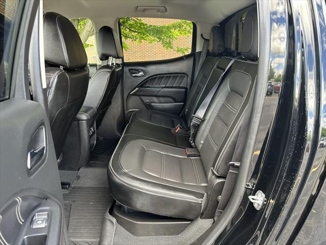 Photo of 2021 Onyx Black GMC Canyon
