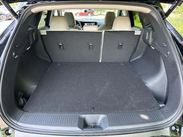 Photo of 2025 Super Black Nissan Murano