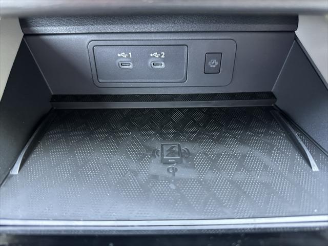 Photo of 2025 Super Black Nissan Murano