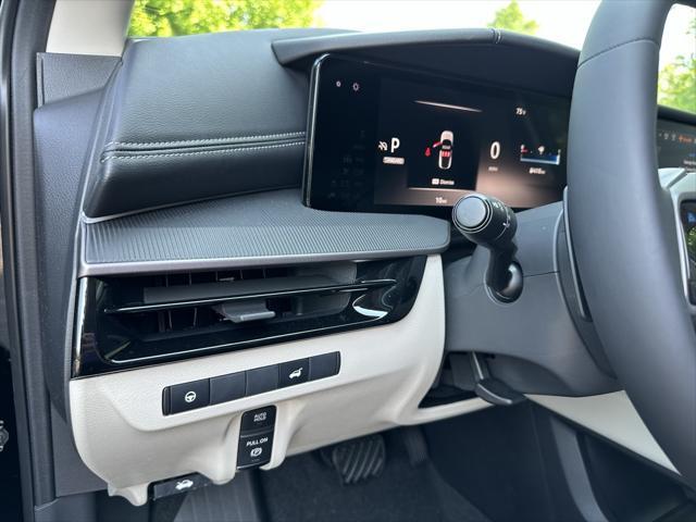 Photo of 2025 Super Black Nissan Murano