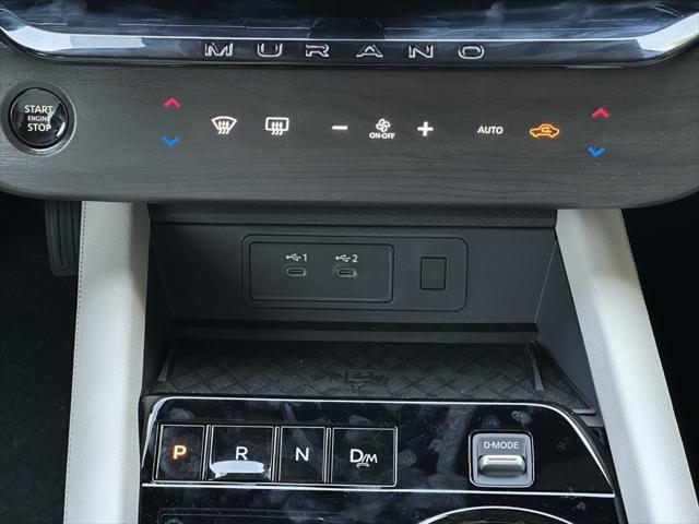 Photo of 2025 Super Black Nissan Murano