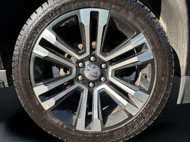 Photo of 2019 Black Metallic GMC Yukon