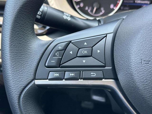 Photo of 2025 Super Black Nissan Sentra
