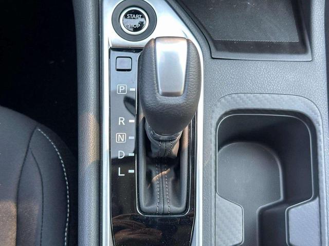 Photo of 2025 Super Black Nissan Sentra