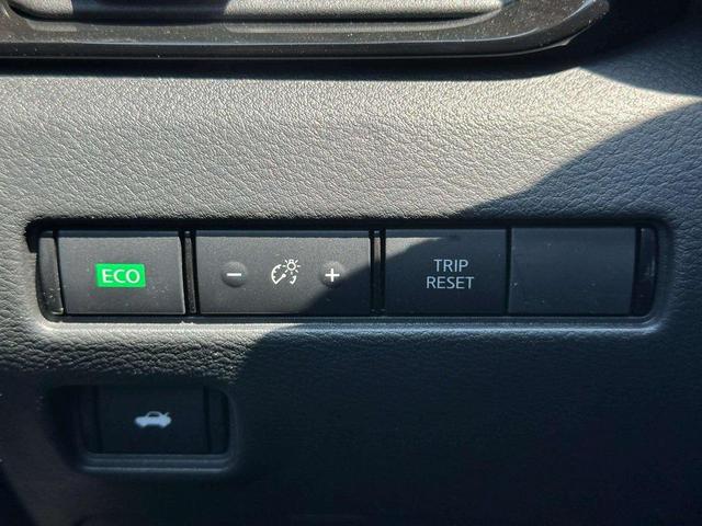 Photo of 2025 Super Black Nissan Sentra