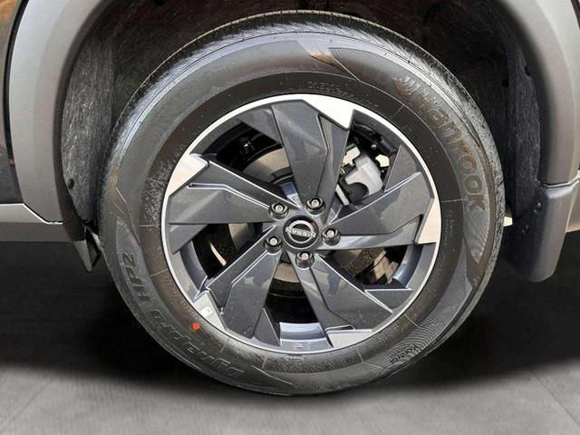 Photo of 2026 Super Black Nissan Rogue